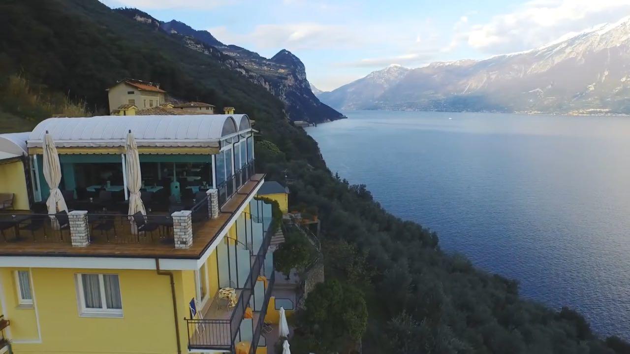 Hotel La Terrazzina การ์ญาโน ภายนอก รูปภาพ